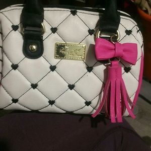 Betsey mini purse